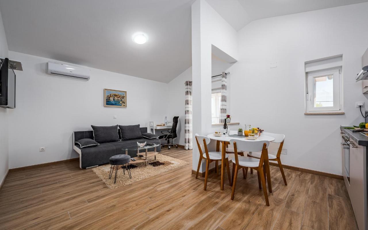Apartments Nelle Пула Экстерьер фото